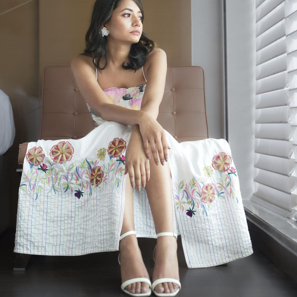 KARVY BUSTIER WITH KIMAYA SKIRT